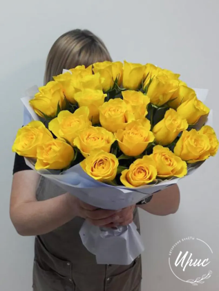 15 жёлтых роз Кения